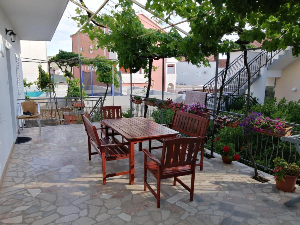 Goga Apartments Primošten Esterno foto