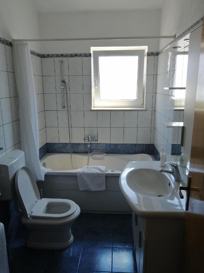Goga Apartments Primošten Esterno foto